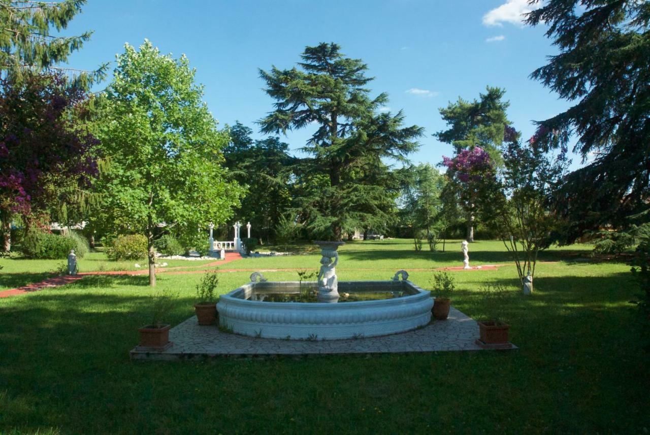 Le Clos Des Cèdres 3*