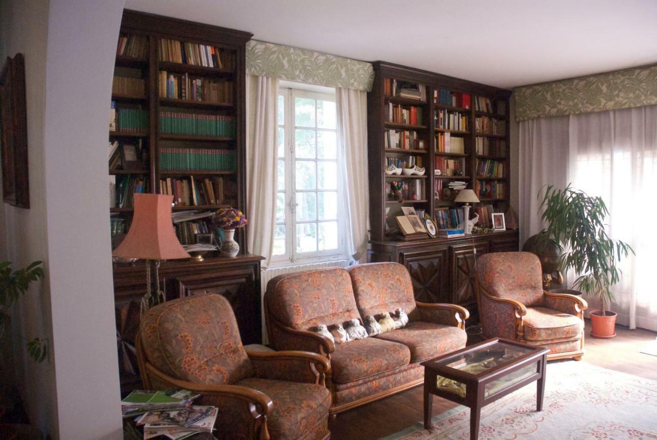 Le Clos Des Cedres Bed & Breakfast