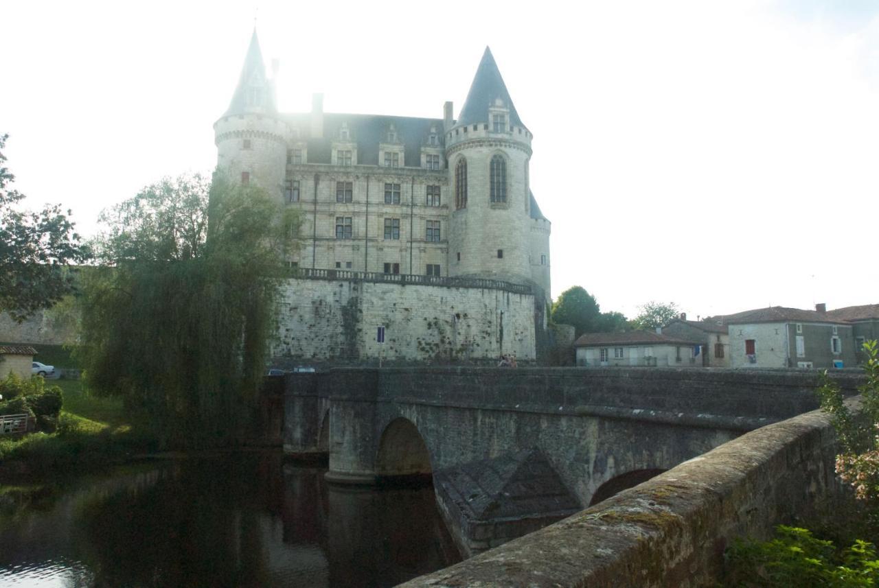 Le Clos Des Cèdres 3* La Rochefoucauld